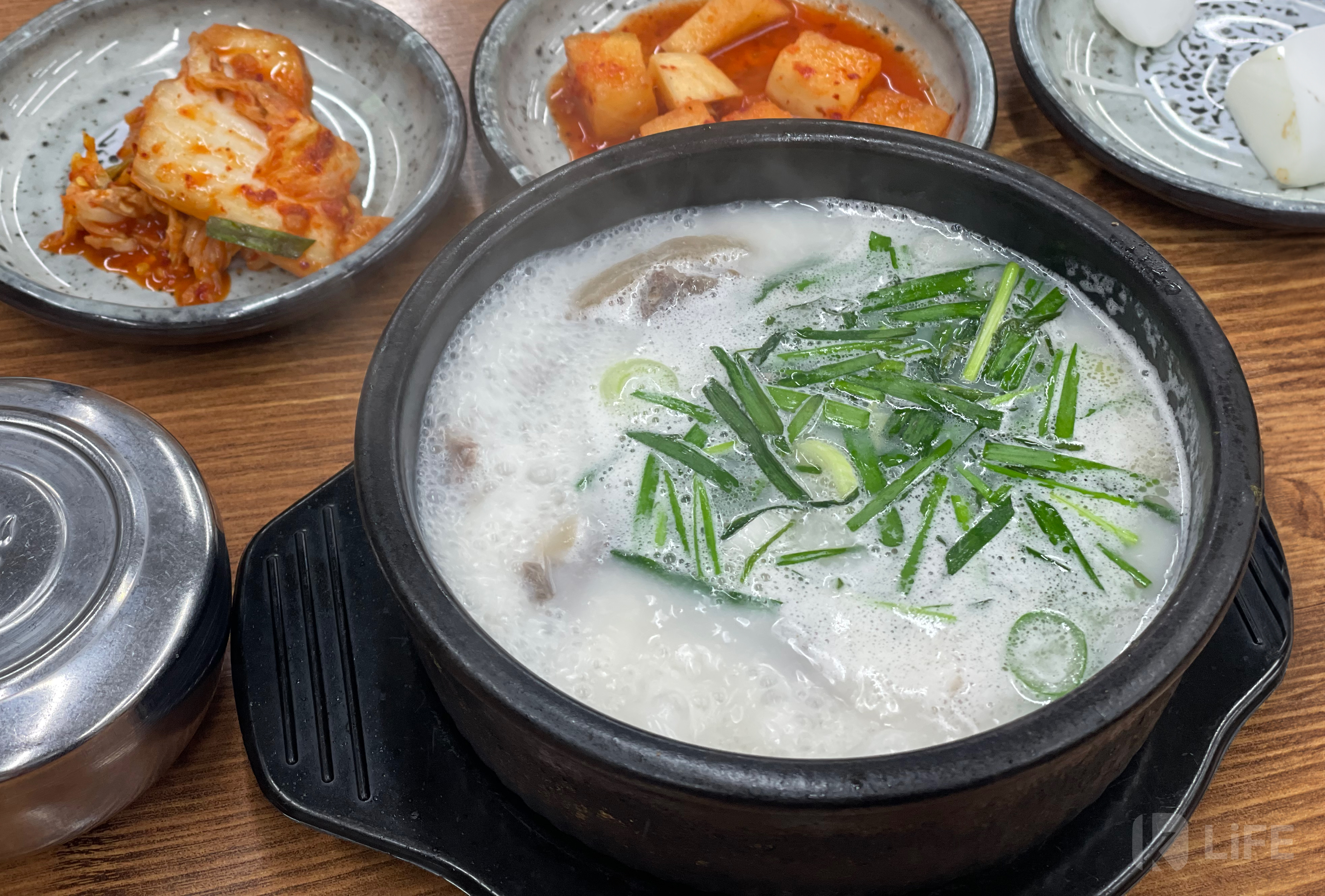 Non-Spicy Korean Food 순대국 wm.jpg