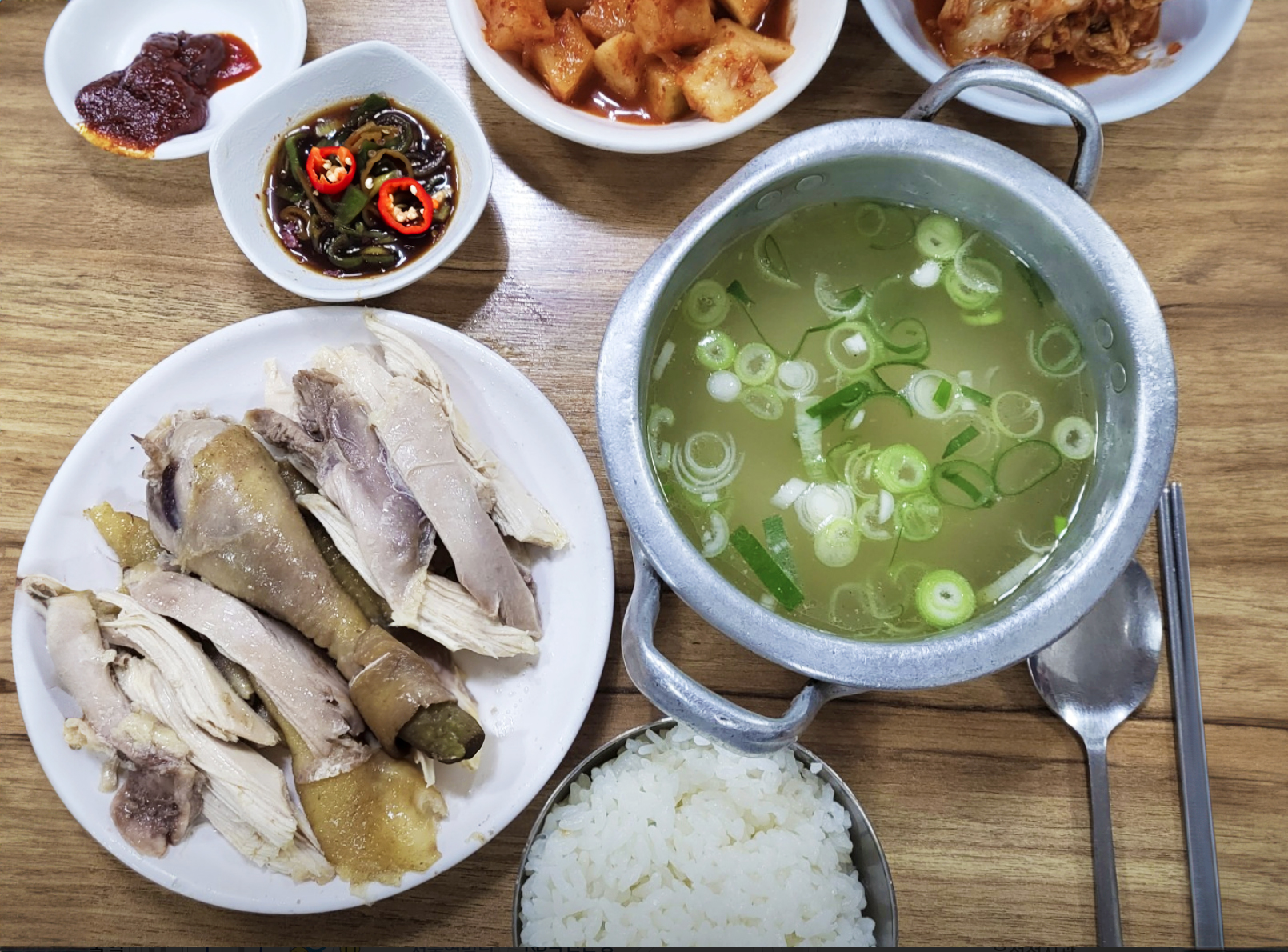 Non-Spicy Korean Food 닭곰탕.jpg