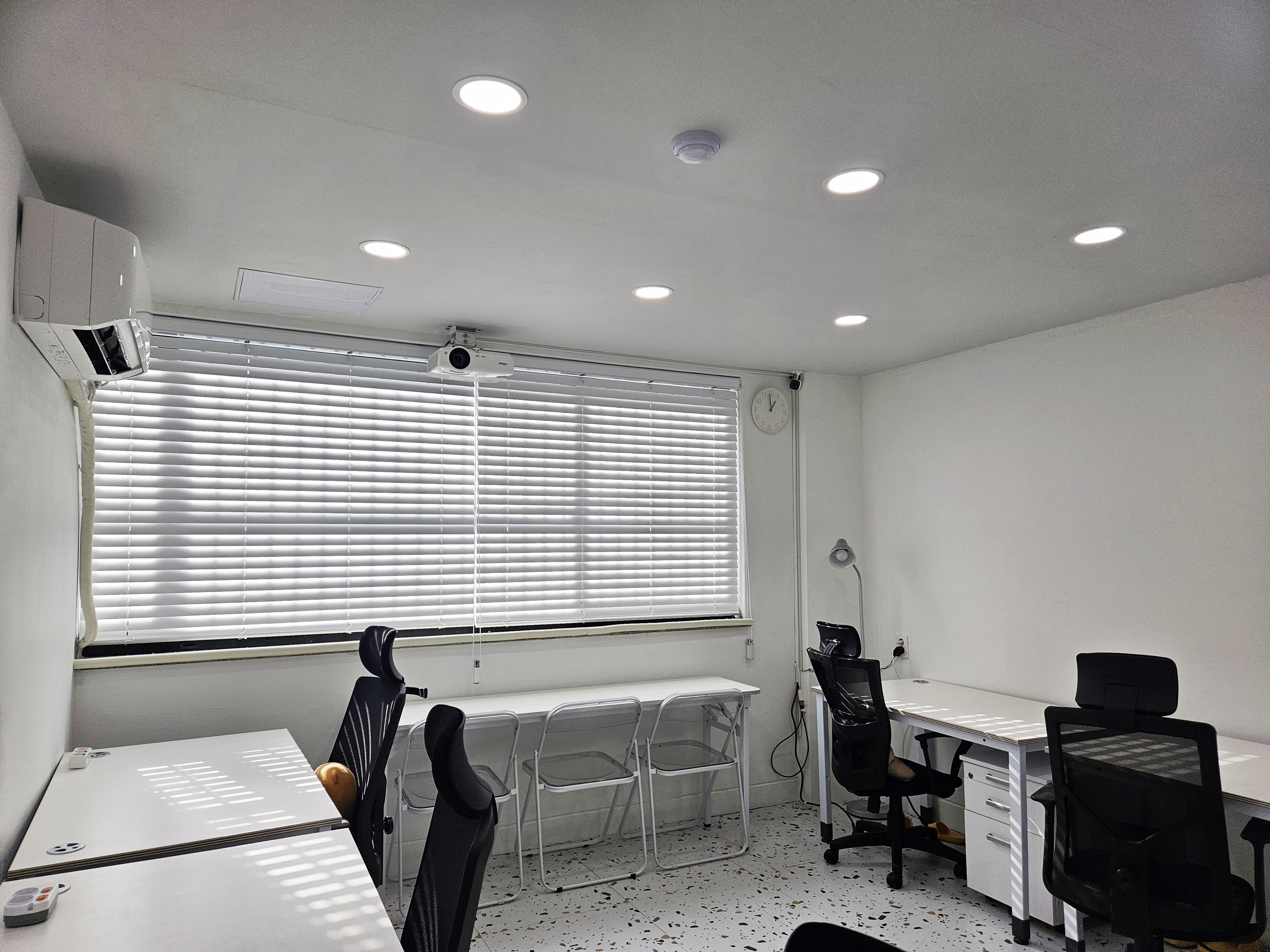 홍대 공유오피스 마포 공유오피스 (10).jpg